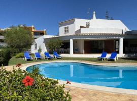 Vivenda Júlia e Tavares, villa en Vilamoura