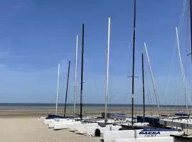 Moderne studio aan het strand in Oostduinkerke-bad