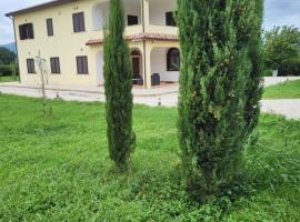 La casa di Ilenia e Alessia, hotel barato en Piana di Caiazzo