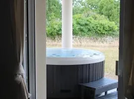 Gîte Lou, Gîte famille et bien être avec jacuzzi