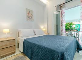 White nest in Corfu town, cheap hotel in Anemómylos