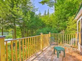 Dreamy Bucksport Hideaway on Freshwater Pond!
