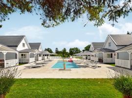 2 Bedroom Stunning Home In Kolczewo, hotel v destinaci Kołczewo