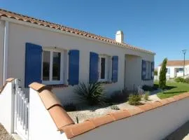 Maison Familiale à Longeville-sur-Mer, Proche Plage et Commerces, Terrasse et Jardin Clôturé - FR-1-336-78