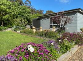 Cozy Cottage Victor Harbor, apartment in Hindmarsh Valley