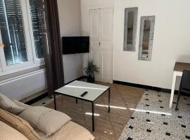 Gîte de la bastide, hotel v destinaci Monteux