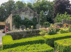 The Dovecote, hotel with parking in Birstwith