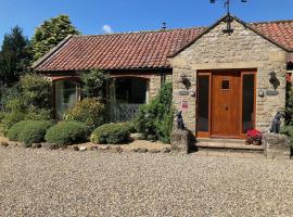 Sleepy Fox Cottage, hotell i Levisham