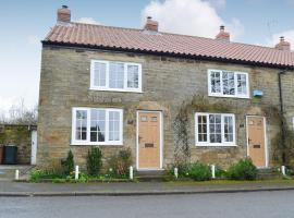 Keldholme Cottage 1 - Uk10992, cheap hotel in Kirkbymoorside