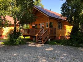 Backwoods Cabins at Susitna River Lodge, khách sạn ở Talkeetna