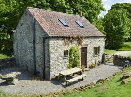 Grange Farm Cottage, hotel keluarga di Barton in the Clay