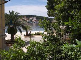 Apartments Mandarina, hotell nära Mali Lošinj busstation, Mali Lošinj