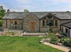 Cumberland House, pet-friendly hotel in Orton
