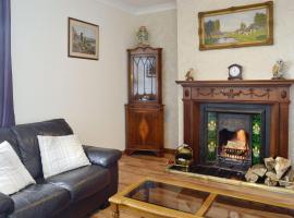 Old Stable Cottage, holiday home in Uplawmoor