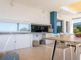 Valentina panoramic seaside house