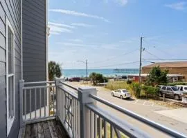 Kure Beach Villa - Enjoy three levels of luxury! Outdoor pool and garage parking! townhouse