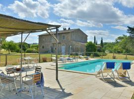 Podere Il Felciaio - by Bolgheri Holiday, hotel with parking in Podere SantʼElisa