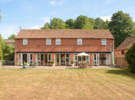 Fiddledrill Barn, holiday home in Benniworth