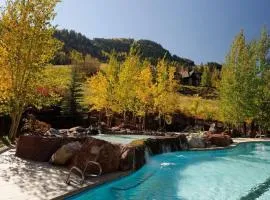 Aspen Ritz-Carlton 3 Bedroom Residence With Full Service Resort Amenities And True Ski In, Ski Out Access