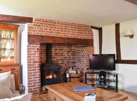 Brushmaker Cottage, hotel in Diss