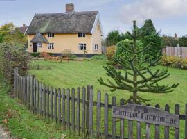 Tattlepot Farmhouse, hotel with parking in Tivetshall Saint Margaret