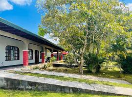 Casa Eva Lodging Costa Rica, hótel með bílastæði í San Isidro de El General