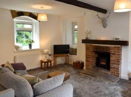 Beckside Cottage, hotel near Silsden Golf Club, Silsden