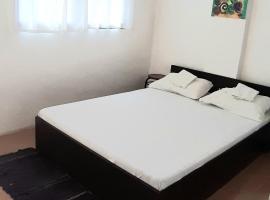 Angel and Marie's ACroom for 1-2pax, homestay in San Juan