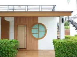 IP Plus Resort Chanthaburia - Halal Hotel