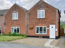 Beech Tree Cottage, hotel with parking in Horning