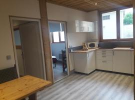 COTTAGE 1 in the city, sted med privat overnatting i Chambéry