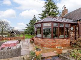 The Pigsty - Uk30945, vacation rental in Barthomley