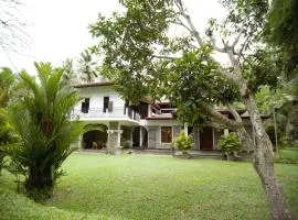 Mahapillawa House