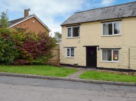 Richmond Cottage, holiday home in Ashby Saint Ledgers