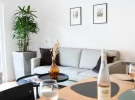 Stilvolle Wohnung mit ruhig gelegenem Balkon