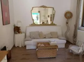 Minimal Chic Private parking, pet friendly