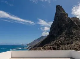 Pearl of Nature: Serenity by the Sea