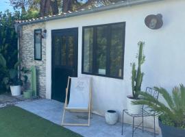 Adorable chambre vue sur piscine, séjour chez l'habitant à Béziers