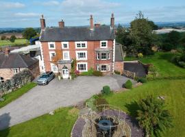 Heath View, hotel with parking in Cheddleton