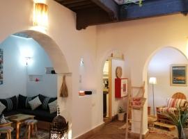 Charmant riad pour familles ou groupes - Dar Mama, hotel em Essaouira