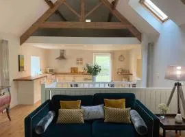 Luxury Boutique 2 Bed Stable Cottage in the Peak District near Chatsworth House