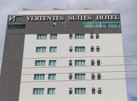 Vertentes Suítes Hotel, מלון בקונסלירו לאפאייטה