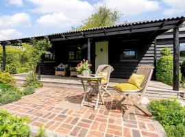 Brook Farm Annex, hotel in Tenterden