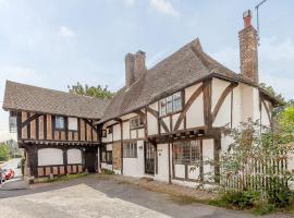 Pollard Cottage, хотел близо до Lingfield Park Golf Club, Лингфийлд