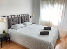Apartamento grande, 2 dormitorios, garaje gratis