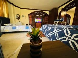 Mega Suite junto al San Marino Shopping