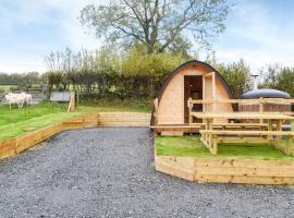 Castle View Glamping, hotel in Llanbister