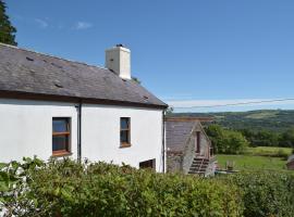 Ty Celyn Farmhouse, cottage in Pont Yates