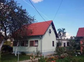 Bakina kućica - Grandma's cottage