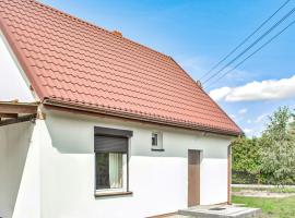 Amazing Home In Tlen With Kitchen, villa i Tleń